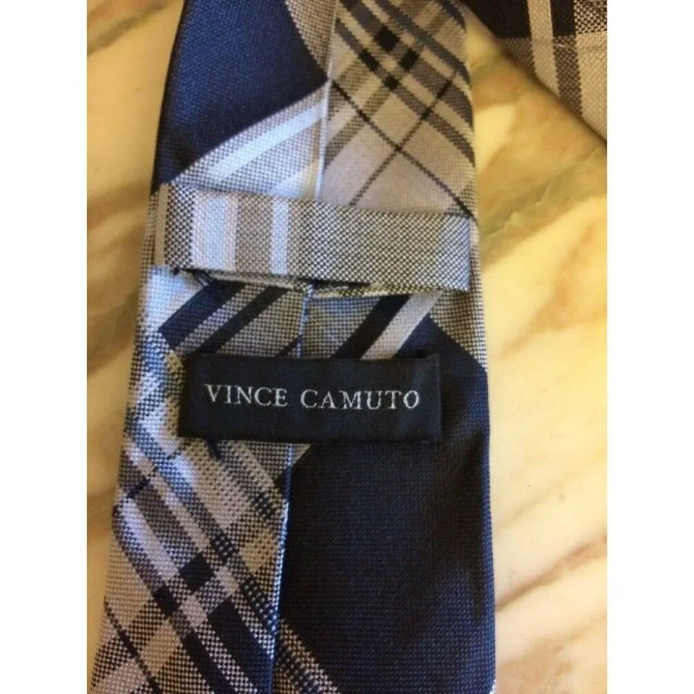Vince‎ Camuto Mens Blue Gray Plaid 100% Silk Tie